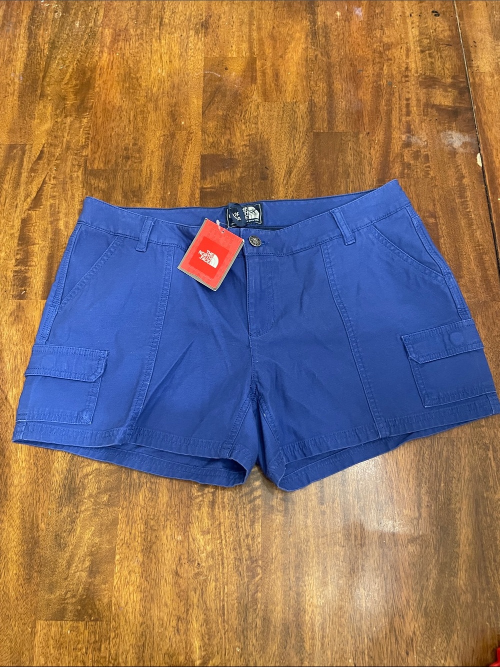 NWT The North Face Amanda Cargo Short 4” Inseam Blue Size 12